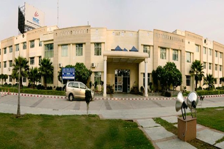 https://cache.careers360.mobi/media/colleges/social-media/media-gallery/3644/2018/10/9/Campus View of NGF College of Engineering and Technology Palwal_Campus-View.jpg